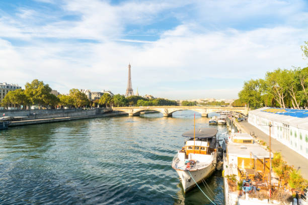 istock Scenic River View of Paris 1168604955