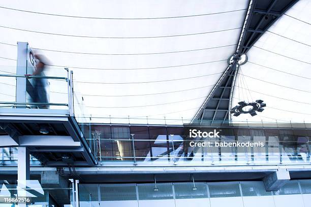 Balcone Nella Sala Dattesa - Fotografie stock e altre immagini di Acciaio - Acciaio, Aeroporto, Aeroporto di Suvarnabhumi