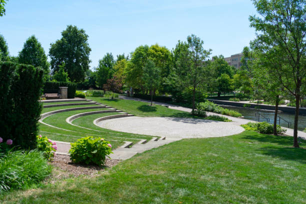 istock Seating Area along the Naperville Riverwalk in Downtown Naperville 1168629044