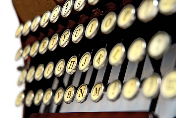 античный клавиатура пишущей машинки - letter h typewriter key typewriter old стоковые фото и изображения