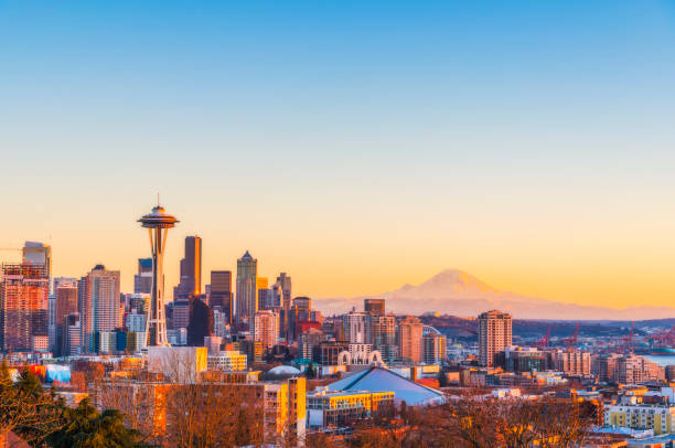夕日の美しいシアトル市街のスカイライン、ワシントン、アメリカ合衆国。 - space needle ストックフォトと画像