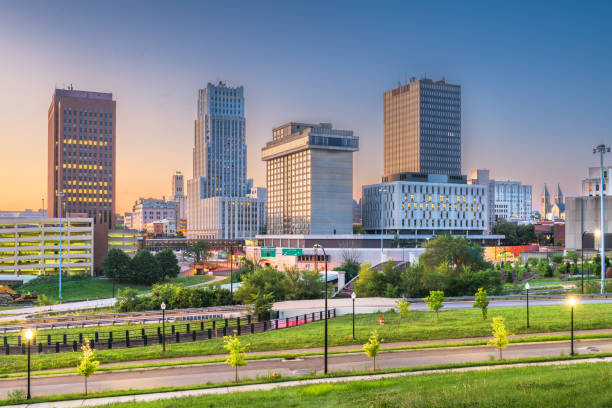 Akron, Ohio, USA Town Skyline Akron, Ohio, USA downtown skyline at dusk. akron ohio stock pictures, royalty-free photos & images