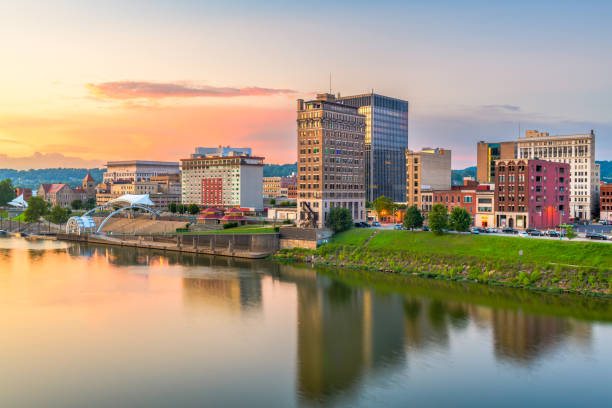istock Charleston, West Virginia, USA 1168744716