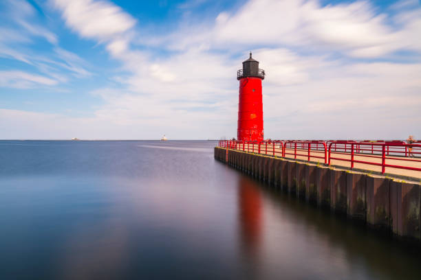 milwaukee lighthouse on sunny day. milwaukee lighthouse on sunny day. milwaukee wisconsin photos stock pictures, royalty-free photos & images