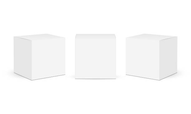 ilustraciones, imágenes clip art, dibujos animados e iconos de stock de tres maquetas de cajas cuadradas de papel aisladas sobre fondo blanco - box white blank merchandise