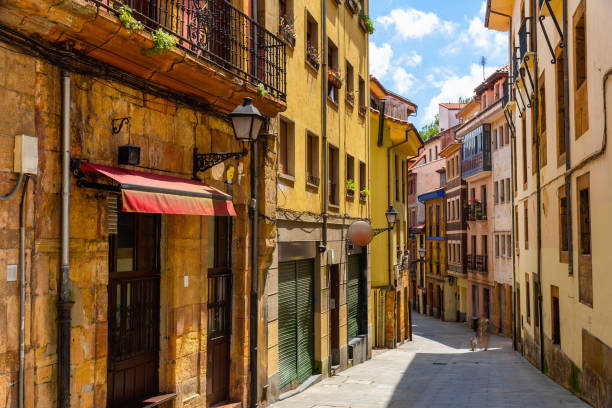 istock Oviedo street view 1168991568