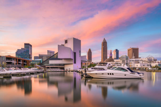 istock Cleveland, Ohio, USA Skyline 1168996832