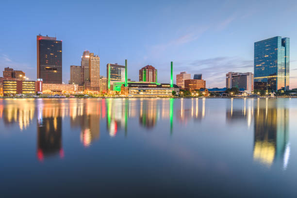 istock Toledo, Ohio, USA Skyline on the River 1168998749