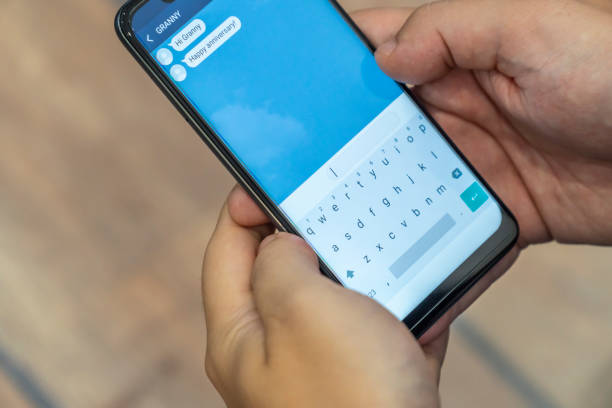 istock Texting granny for her wedding anniversary 1169005136