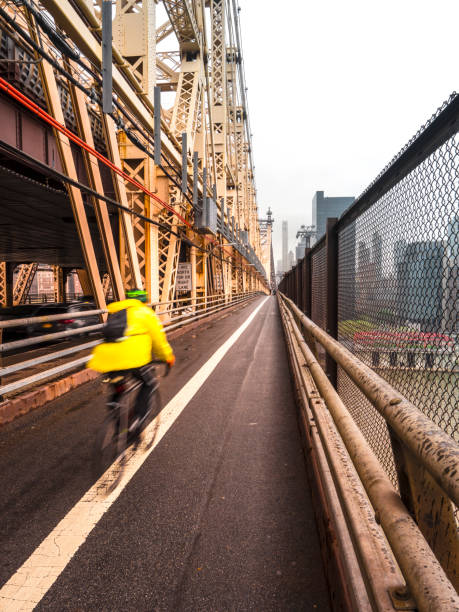 istock Pedestrian Lane On Queensboro Bridge 1169029627