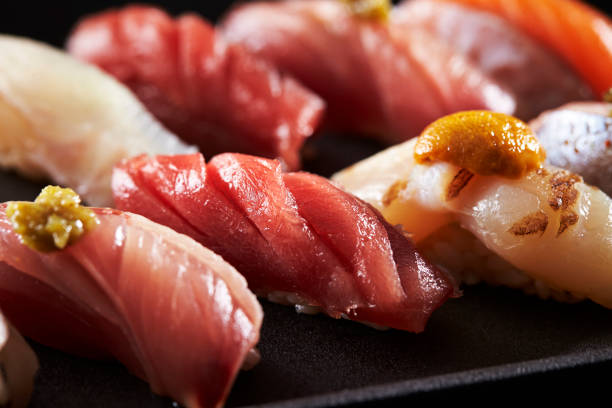 diverse sushi - nigiri fotos stockfoto's en -beelden