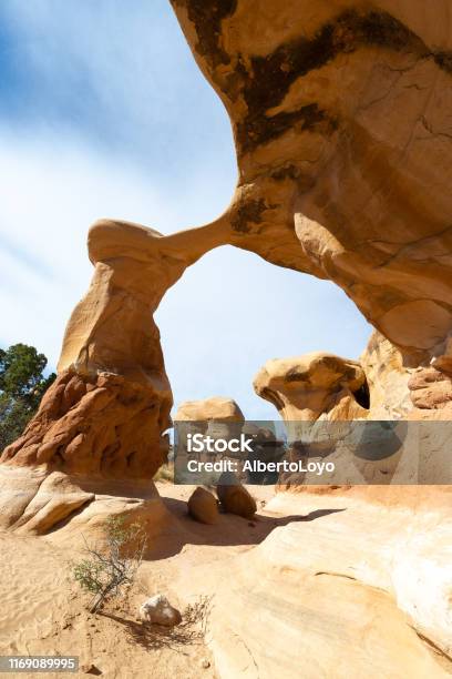 Metate Arch In Devils Garden Grand Staircaseescalante National Monument In Utah Usa Stock Photo - Download Image Now