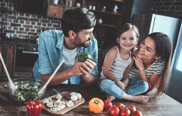 istock Family on kitchen 1169134993
