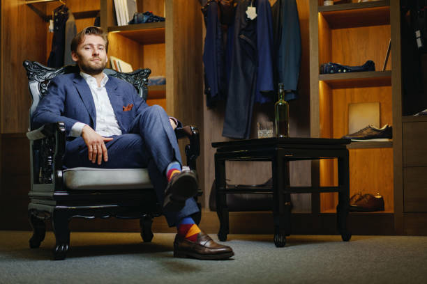 istock Smart businessman in boutique 1169151353