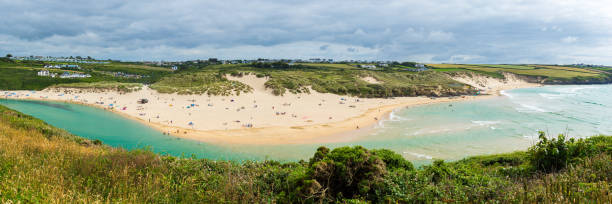 istock Gannel estuary and Crantock Beach 1169161072