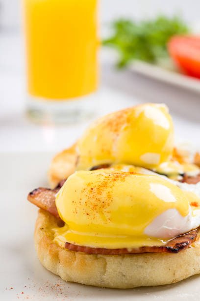 Eggs benedict with hollandaise sauce