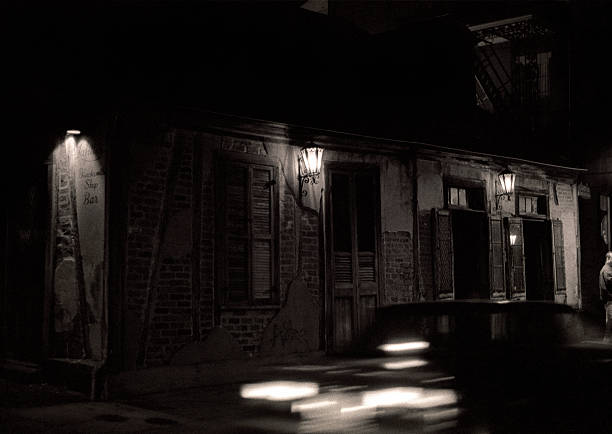 istock Bar in New Orleans 116927085