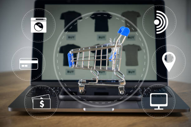 istock Business people use Technology E-commerce Internet Global Marketing Purchasing Plan and Bank Conceptà¸« 1169273387