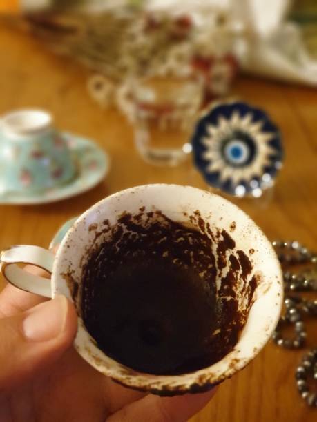 turkish coffee fortune telling - coffee table non alcoholic beverage turkish coffee black coffee imagens e fotografias de stock