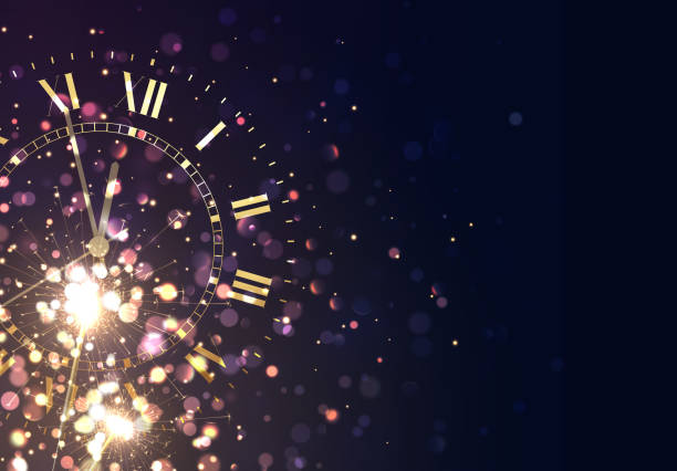 новый год фон старинные золотые сияющие часы сообщают время пять минут до полуночи - новогодний фон stock illustrations