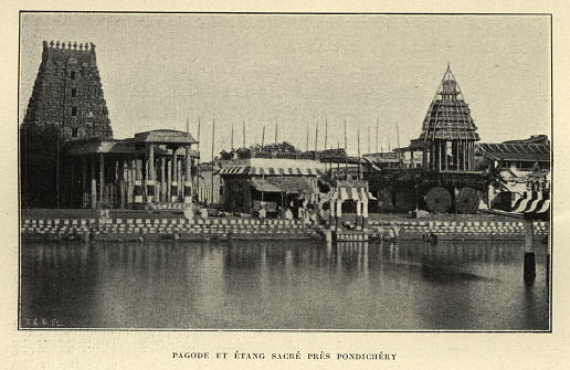 Vintage photograph of Pagoda and pond sacred, Pondicherry (Puducherry), India, 19th Century