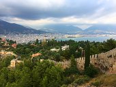 das-schloss-von-alanya-und-stadtblick-im-hintergrund.jpg?b=1&s=170x170&k=20&c=Xv0KZ7o_g-J8CnTOMbC-ASzzvHAz6IsJ9uc8_Jgdn2Y=