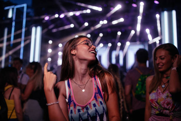istock Guess who's her favorite band 1169431435
