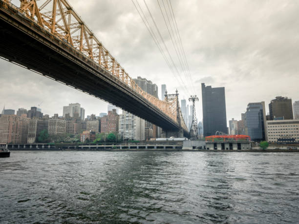 istock Queensboro Bridge With Manhattan Skyline 1169435391