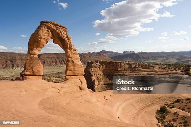 Natur Delicate Arch Stockfoto und mehr Bilder von Abenteuer - Abenteuer, Ausgedörrt, Berg