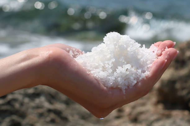 istock salt in the hand 1169491820