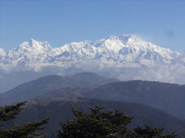 istock Kanchanjangha peak 1169597916