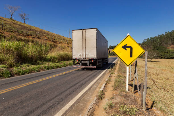 istock Vertival sginage in brazilian highway 1169603929