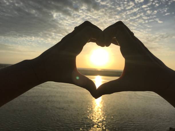 istock Sun Love Thailand 1169619431
