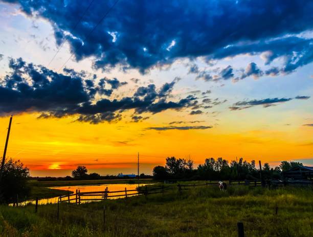 istock Montana Country Sunset 1169621530