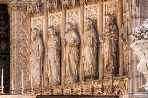 Apostolate of the west facade of the cathedral of toledo