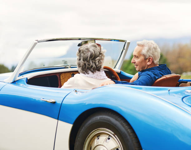 istock Insist on taking road trips! 1169686952