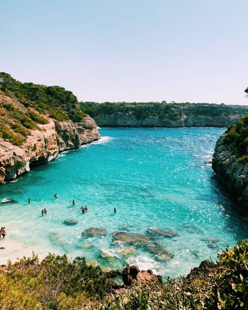 istock Tourquise water 1169755595