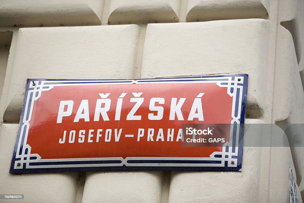 Pařížská улице Праги's, один из самых эксклюзивных торговых улиц - Стоковые фото Знак роялти-фри