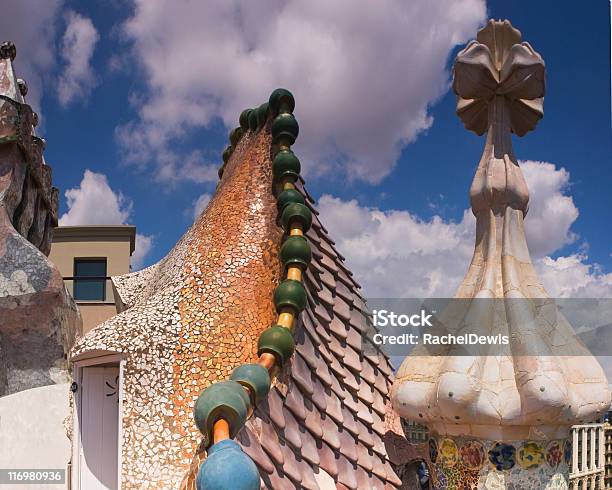 Gaudí Foto de stock y más banco de imágenes de Amarillo - Color - Amarillo - Color, Antonio Gaudí, Arquitectura