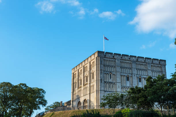 norwich castle in england - castle famous place low angle view england stock-fotos und bilder