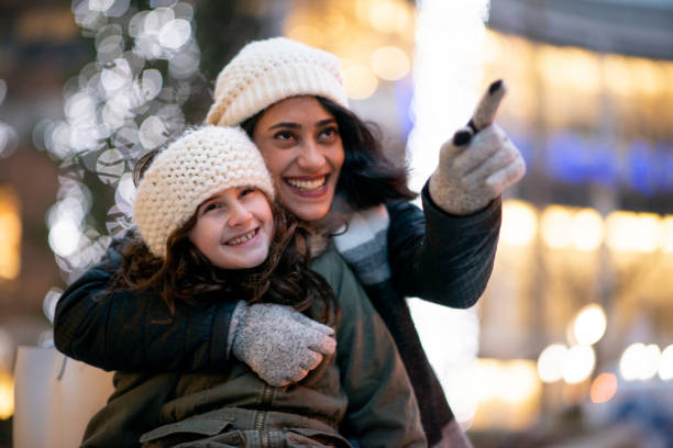 istock Islamic mother and daughter 1169844678