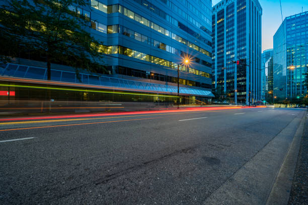 istock urban traffic,vancouver 1169871688