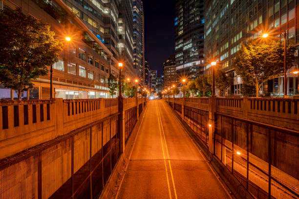 istock inner city road,vancouver 1169871940