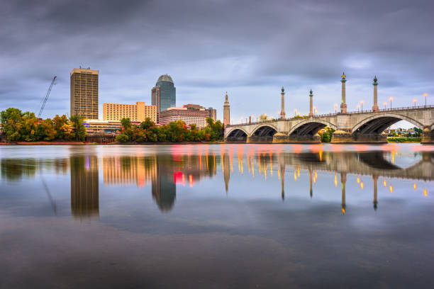 istock Springfield, Massachusetts, USA downtown skyline 1169949904
