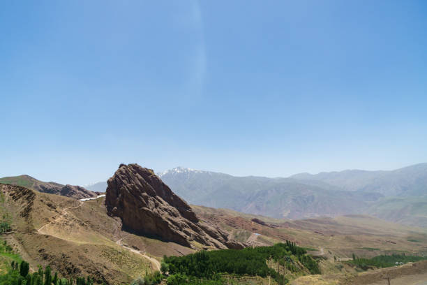 alamut castle qazvin iran - ismaili imagens e fotografias de stock