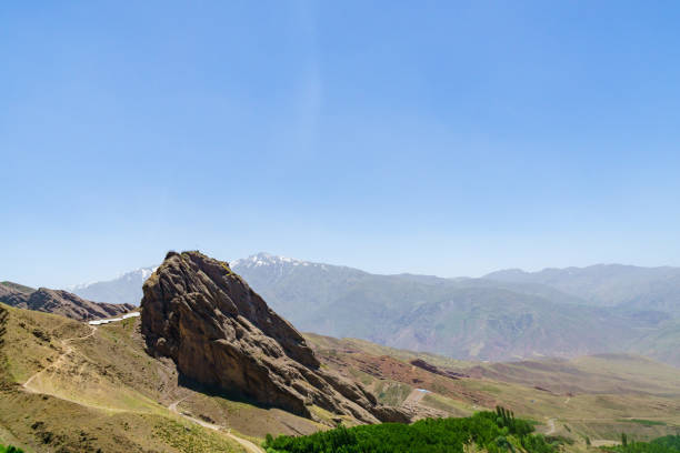 alamut castle qazvin iran - ismaili imagens e fotografias de stock