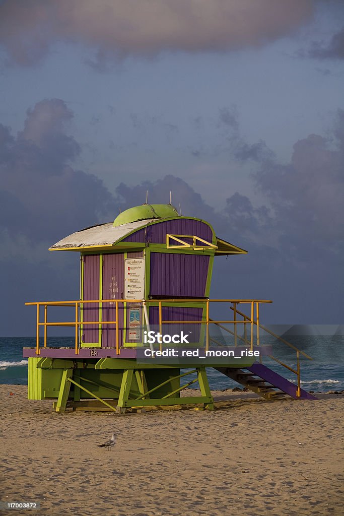 Южный Пляж Башня спасателя - Стоковые фото Арт-деко роялти-фри
