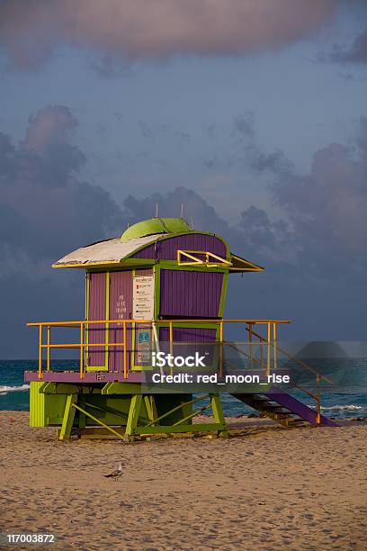 Южный Пляж Башня Спасателя — стоковые фотографии и другие картинки Арт-деко - Арт-деко, Атлантический океан, Башня спасателя