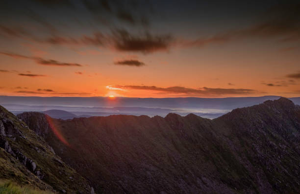 The Ridge Striding Edge in the English Lake District striding edge stock pictures, royalty-free photos & images