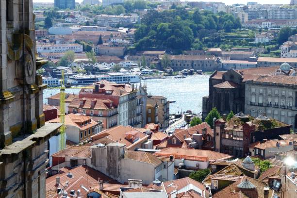 istock Wiews of Porto 1170083901